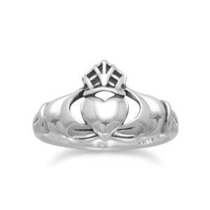 Oxidized Claddagh Ring