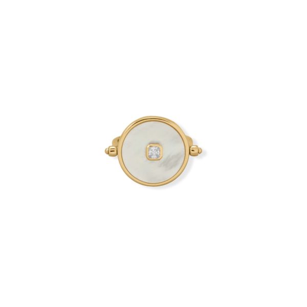 A Day to Night Delight! Mother of Pearl and Black Onyx Reversible Ring