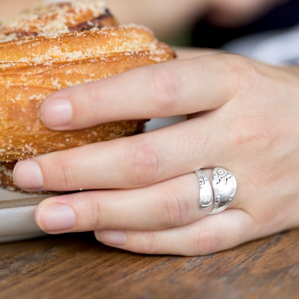 Elegant High Polish Spoon Ring - 925 Sterling Silver - alternate view 3