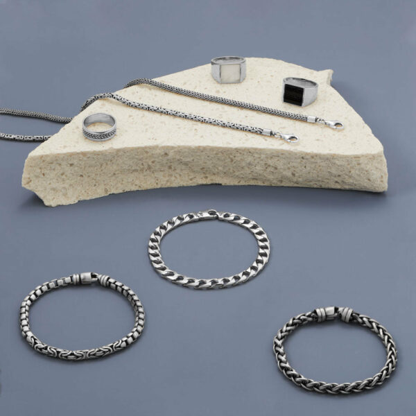 8.5 Black Rhodium Brushed Box and Byzantine Chain Bracelet - alternate view 2