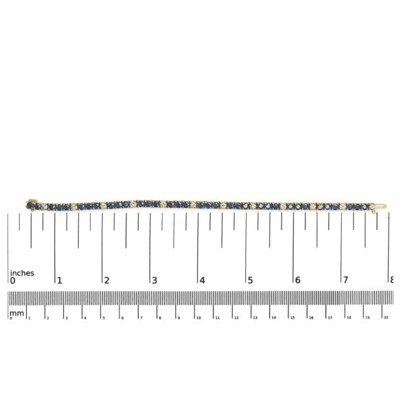 022106BD19 scale