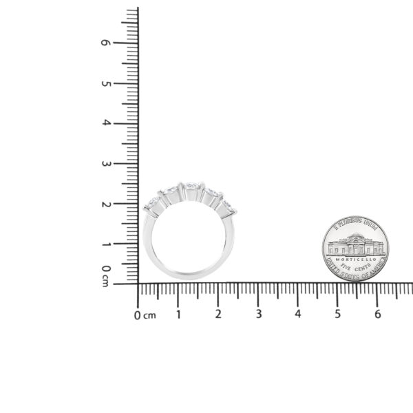 30 5706W scale