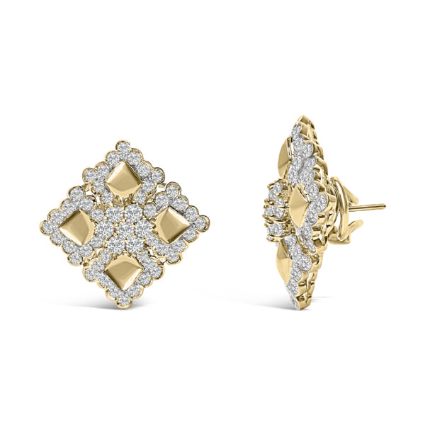 18K Yellow Gold Diamond Cluster Stud Earrings Close-Up