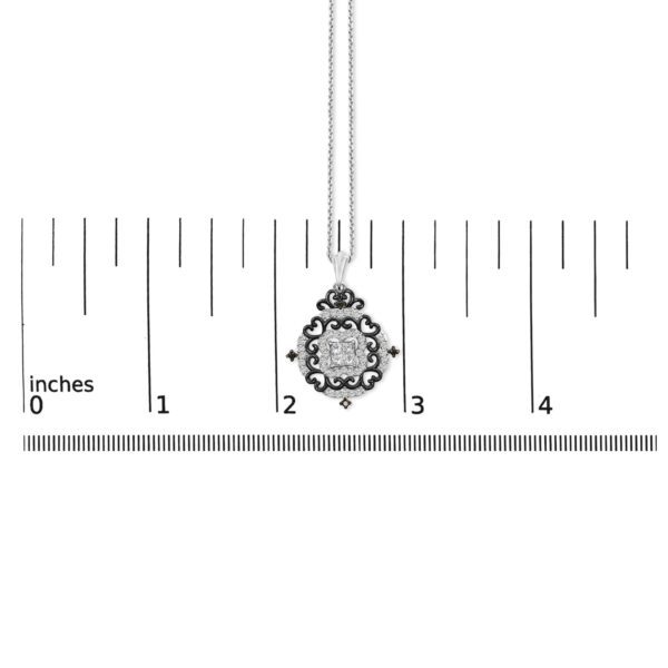 225896BK SIL XE scale