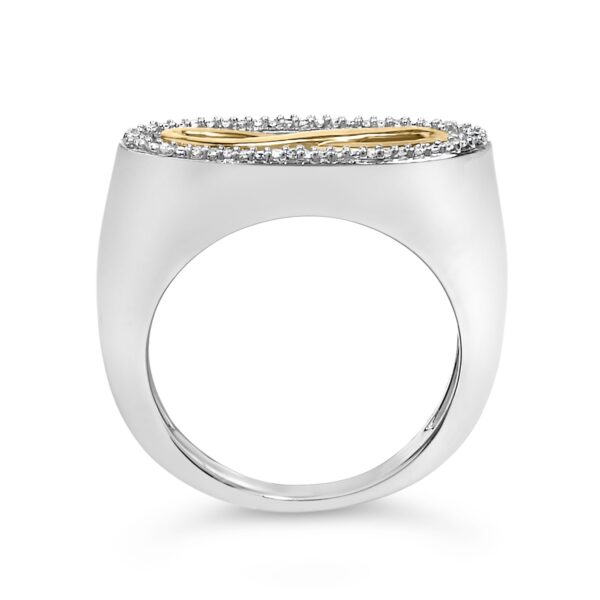 Infinity ring with natural round diamonds in H-I color and I1-I2 clarity.