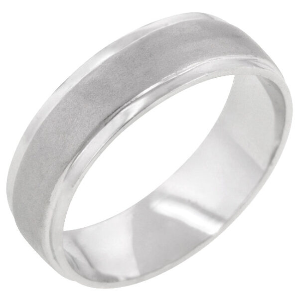 The band in silver tone over lead free alloy (brass).
