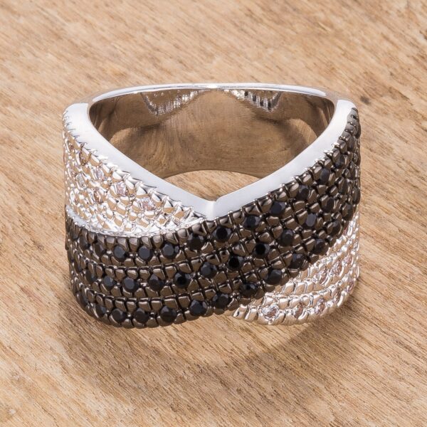 The ring with round, genuine cubic zirconia in a Pave setting and 1.48 ct total stone weight.