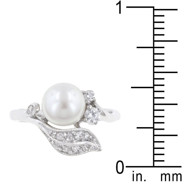 Round cubic zirconia floral ring in rhodium plated over lead free alloy (brass), set in prongs.
