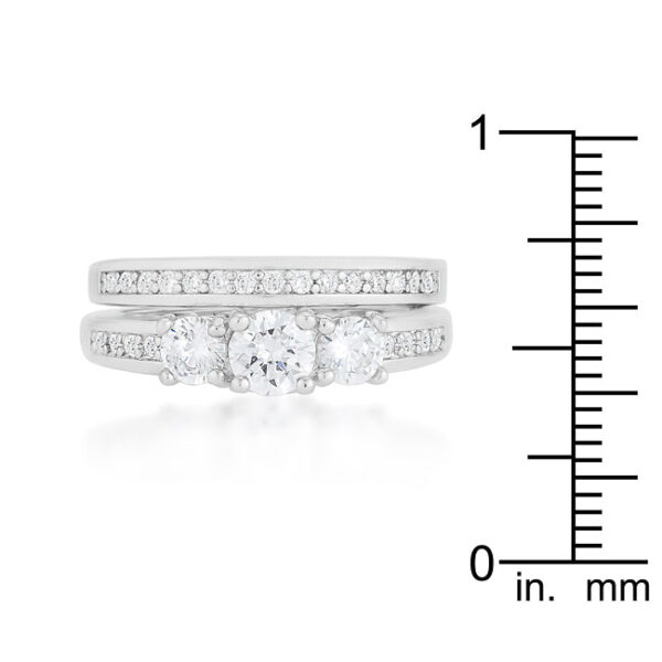 The ring with 1.3mm clear round cubic zirconia accent stones in pavé.