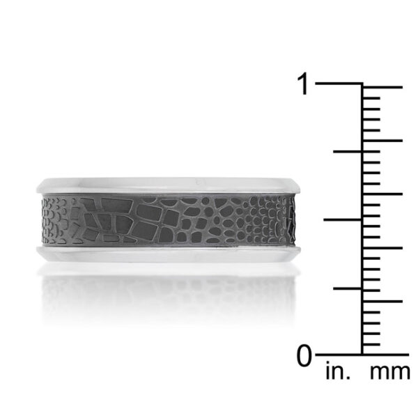 Animal print band ring in rhodium plated over 34l stainless steel.