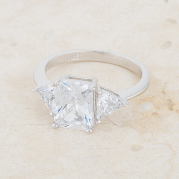 Classic clear engagement ring with 4.5 ct total stone weight
