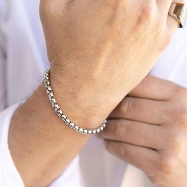8.5 Stainless Steel Rounded Box Chain Bracelet - alternate view 2