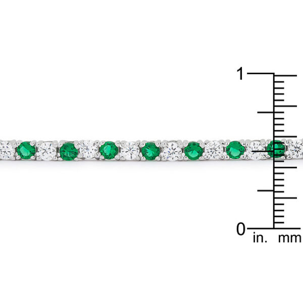 The bracelet clasp area showing the box clasp with safety catch