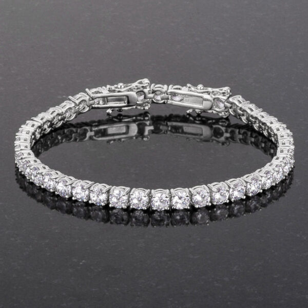 Close-up of the tennis bracelet's lock clasp and link construction