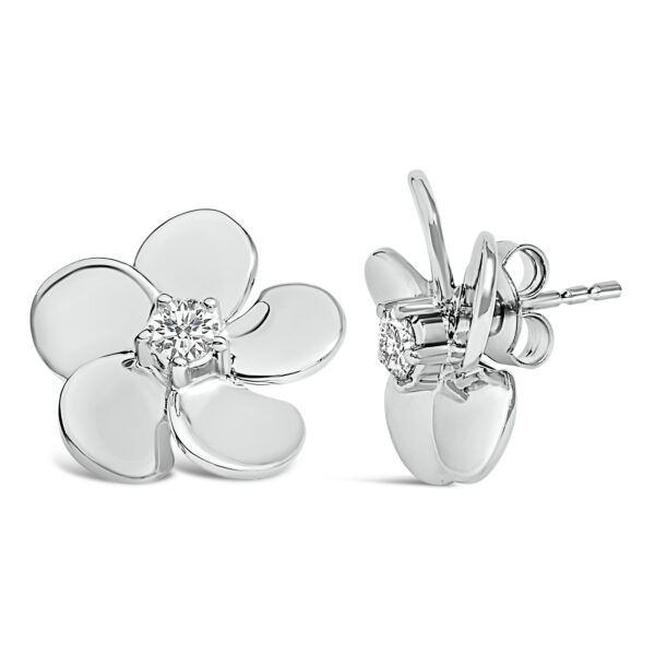 Flower petal stud earring with a round untreated lab-grown diamond in a prong setting.