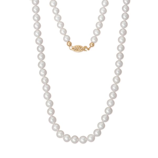 Close view of the necklace clasp and 14K findings on the pearl strand