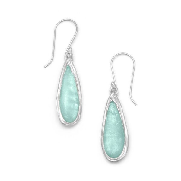 The earrings in 925 sterling silver with french wire fastening.