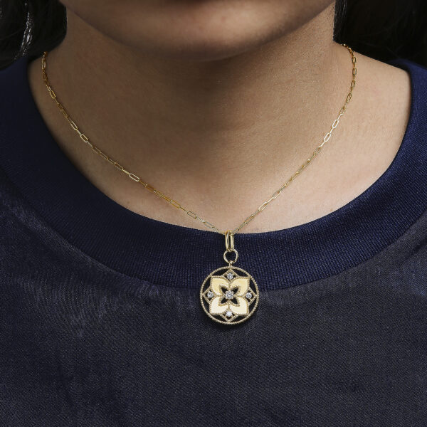 14K Yellow Gold 1/4 Cttw Diamond Openwork Medallion Pendant Necklace - alternate view 5
