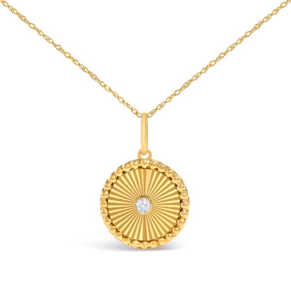 14K Yellow Gold Diamond Accent Medallion Circle Fluted Pendant Necklace