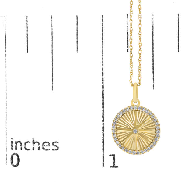 14K Yellow Gold 1/5 Cttw Diamond Starburst Fluted Medallion Pendant Necklace - alternate view 4