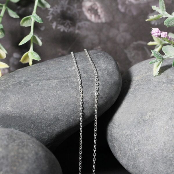 18k White Gold Round Cable Chain (1.50 mm) - alternate view 4