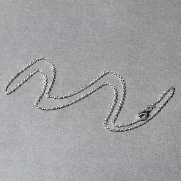 18k White Gold Round Cable Chain (1.50 mm) - alternate view 5