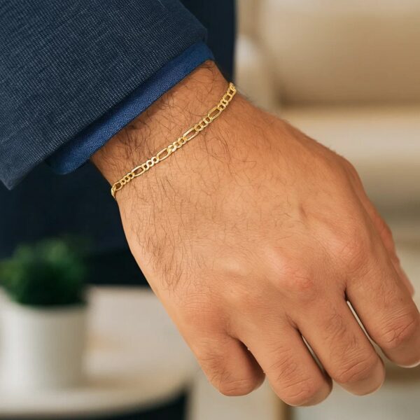 14k Yellow Gold Solid Figaro Bracelet (3.00 mm) - alternate view 5