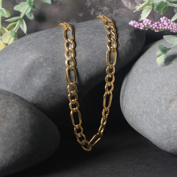 14k Yellow Gold Lite Figaro Chain (5.60 mm) - alternate view 4