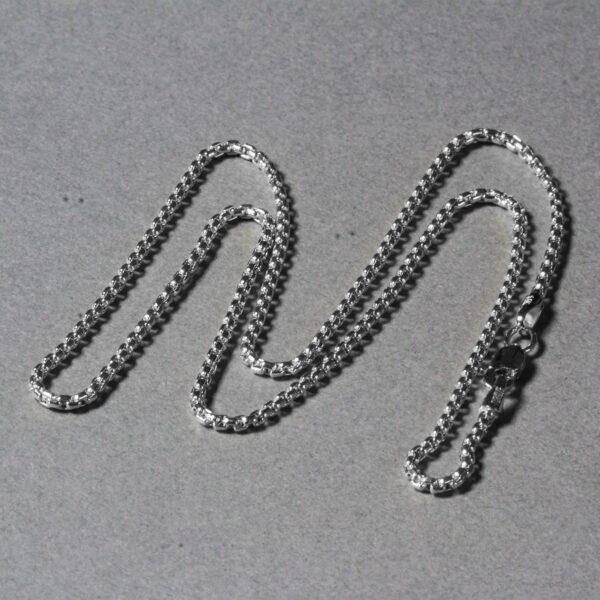 14k White Gold Round Box Chain (1.8 mm) - alternate view 5