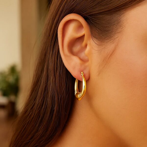Medium Heart Hoop Earrings in 14K Yellow Gold - alternate view 3