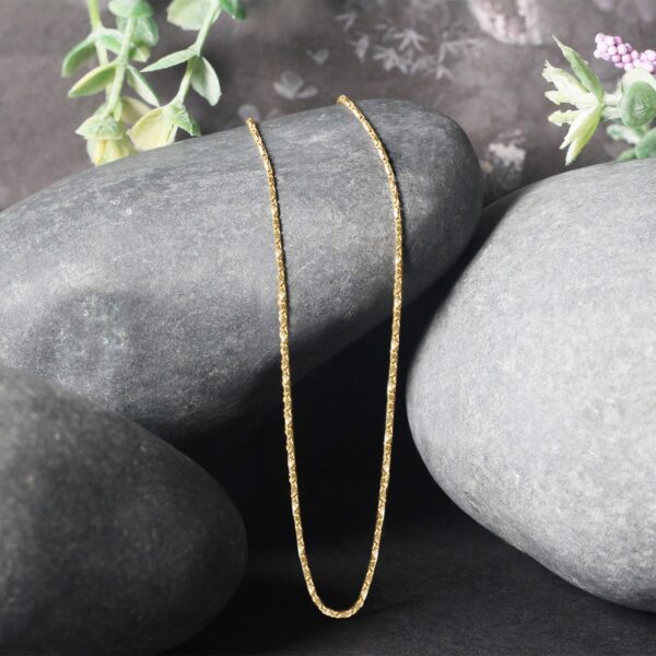 14k Yellow Gold Lumina Pendant Chain (0.90 mm) - alternate view 2
