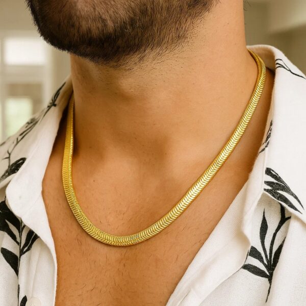 14K Yellow Gold Oval Snake Chain (5.30 mm) - alternate view 4