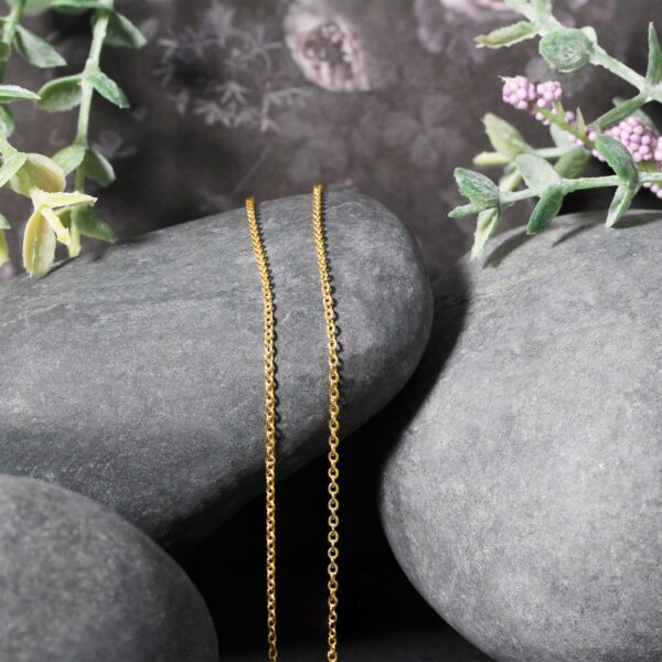 14k Yellow Gold Forsantina Lite Cable Link Chain (1.50 mm) - alternate view 4