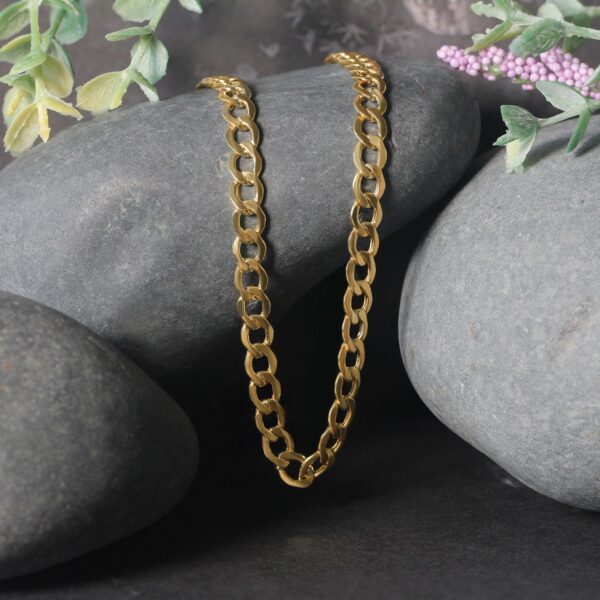 14k Yellow Gold Curb Chain (5.30 mm) - alternate view 4