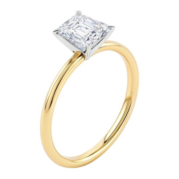 2 Carat Emerald Lab Grown IGI G/VS1 Diamond Solitaire Ring in 14K Yellow Gold - alternate view 2