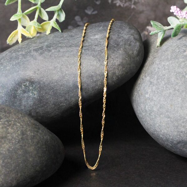 14k Yellow Gold Singapore Chain (1.30 mm) - alternate view 4