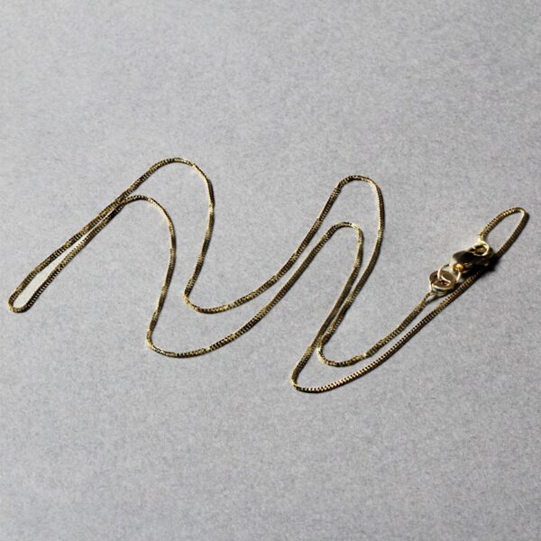 14k Yellow Gold Classic Box Chain (0.45 mm) - alternate view 4