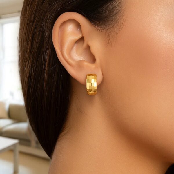 14K Yellow Gold Checkerboard Patterned Hoop Earrings - alternate view 4