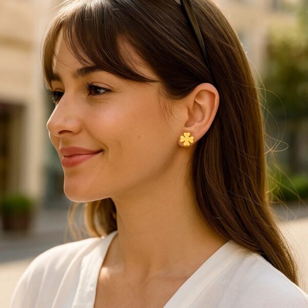14K Yellow Gold Four Leaf Clover Earrings(10mm) - alternate view 2