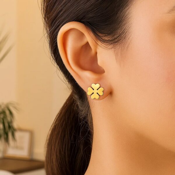 14K Yellow Gold Four Leaf Clover Earrings(10mm) - alternate view 5