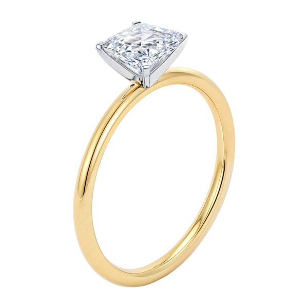 1.50Ct Emerald Lab Grown IGI G/VS1 Diamond Ring in 14K Yellow Gold - alternate view 2