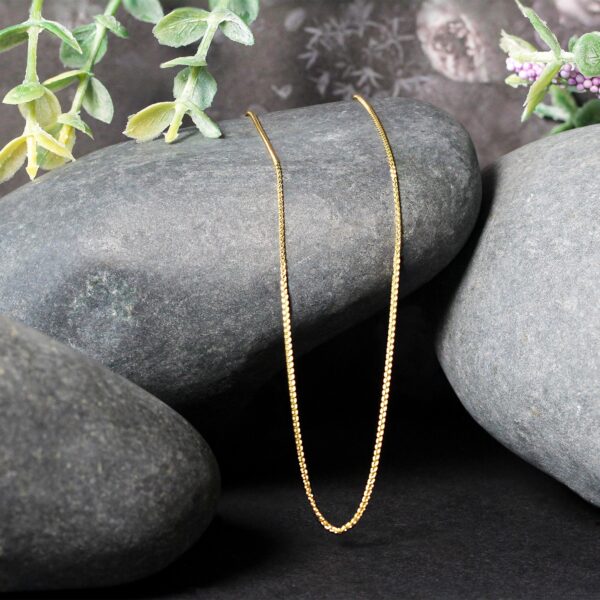 14k Yellow Gold Round Wheat Chain (0.80 mm) - alternate view 2