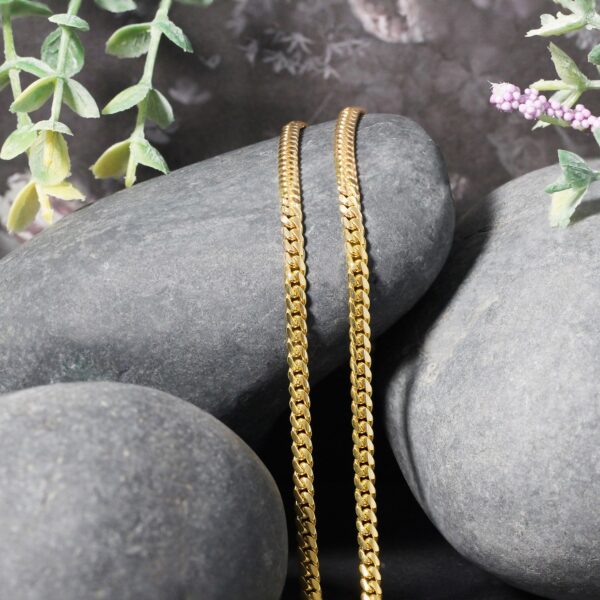 10k Yellow Gold Classic Solid Miami Cuban Chain (3.20 mm) - alternate view 4