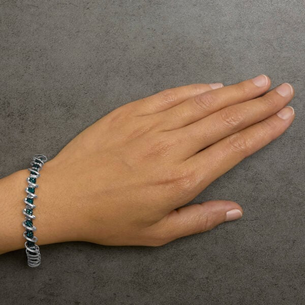 .925 Sterling Silver 3/4 Cttw Blue Diamond Illusion Plate Looped Link Bracelet - alternate view 5