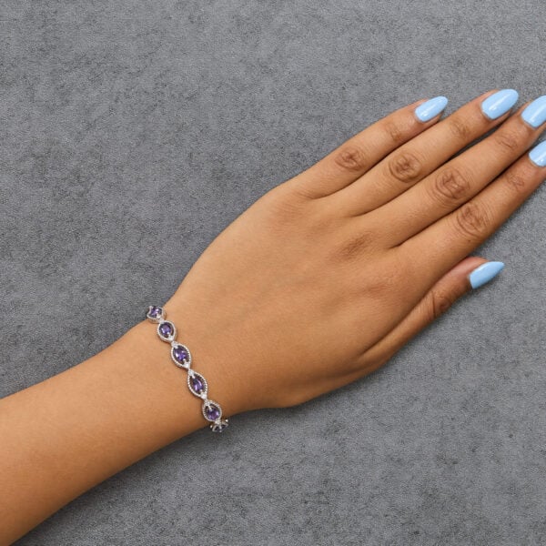Sterling Silver Oval Purple Amethyst and 1/10 Cttw Diamond Link Bracelet - alternate view 5