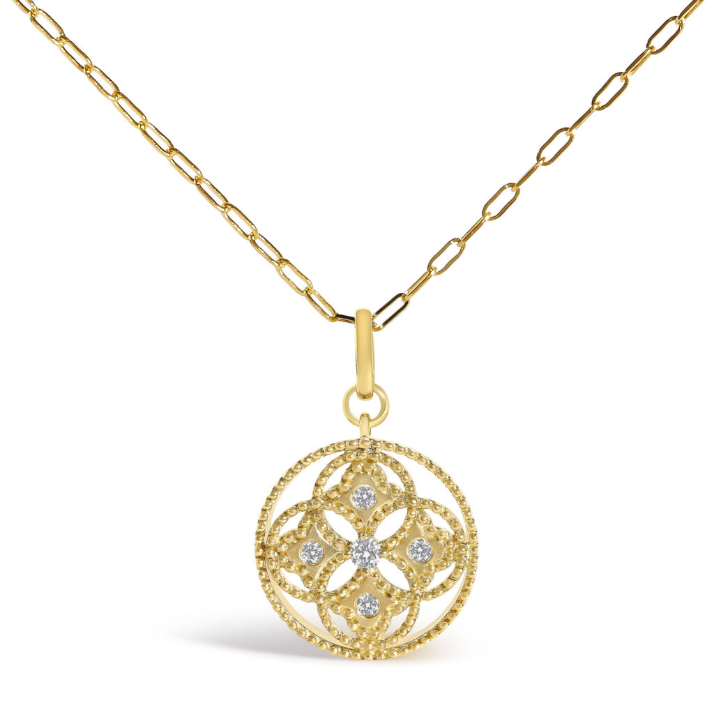 14K Yellow Gold 1/6 Cttw Diamond Openwork Medallion Pendant Necklace